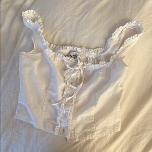 SNDYS white ruffled top
